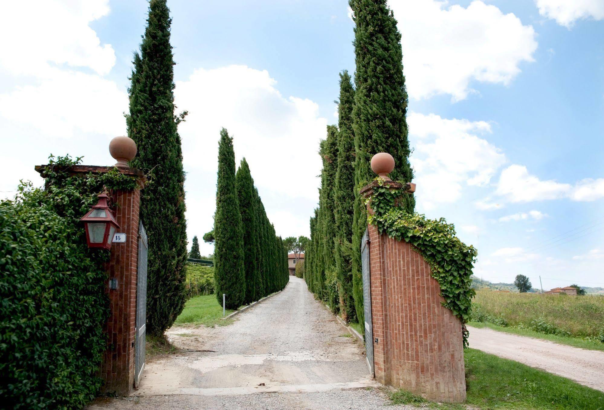 Agriturismo Buon Riposo - Country Resort In The Heart Of Tuscany San Giovanni a Corazzano Екстер'єр фото
